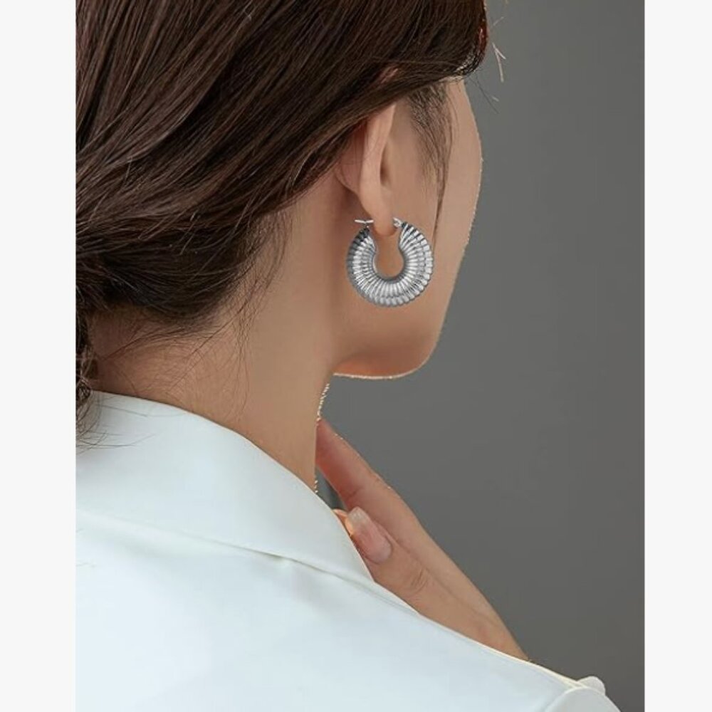 14k Gold Earrings Elegant Chunky Hoops - Lightweight - Picture 3 of 11